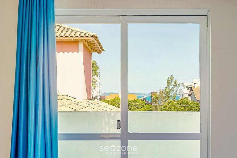 Casa con piscina 150m playa Mariscal CCM004