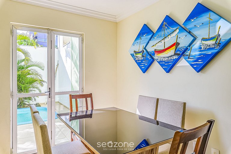 Casa em cond c piscina 150m praia Mariscal CCM004