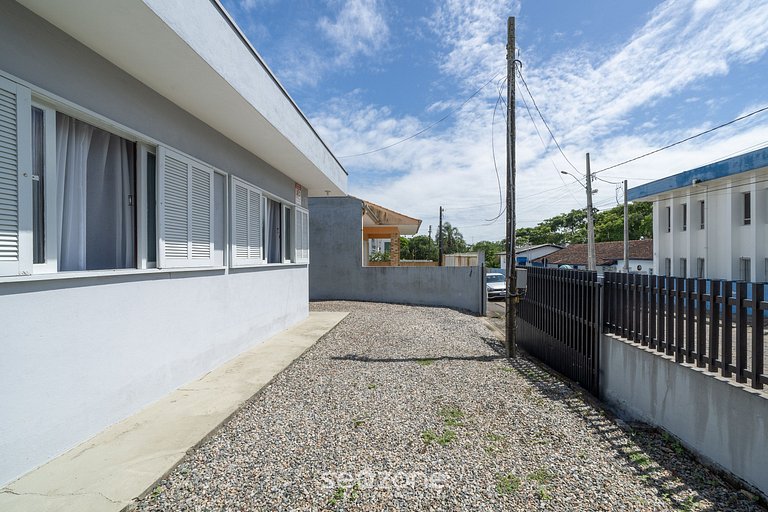 Hermosa casa a 5 min de la Playa Quilombo RPR056