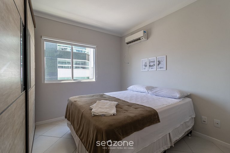 Belo apto no centro Balneário Camboriú-SC EJF0702