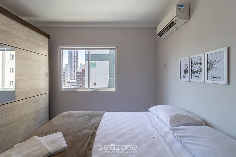 Belo apto no centro Balneário Camboriú-SC EJF0702