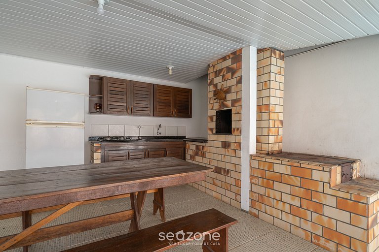 Hermosa casa con piscina centro de Penha/SC BSL190