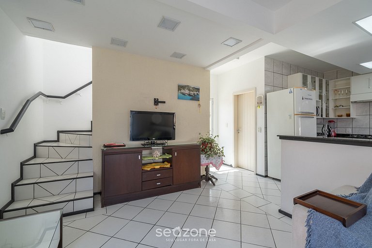 Hermosa casa con piscina centro de Penha/SC BSL190