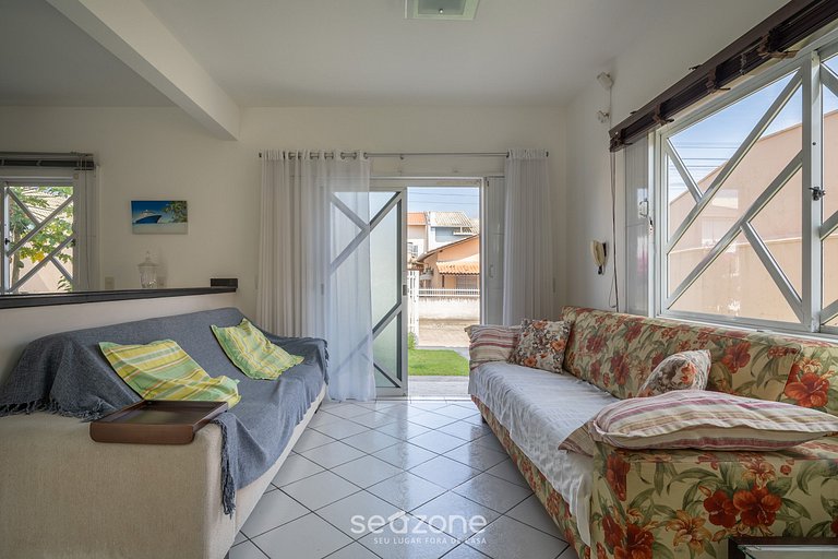 Hermosa casa con piscina centro de Penha/SC BSL190