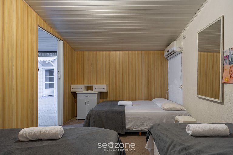 Hermosa casa con piscina centro de Penha/SC BSL190