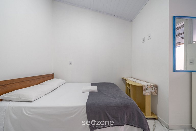 Bela casa com piscina no centro de Penha/SC BSL190