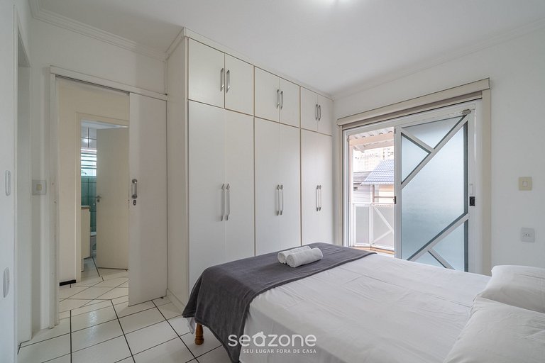 Hermosa casa con piscina centro de Penha/SC BSL190