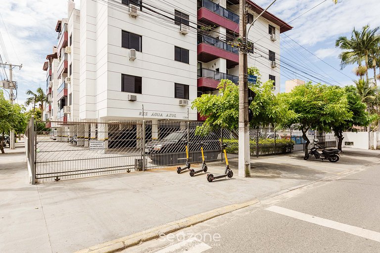 Apto próximo a praia e com churrasqueira AAL0204