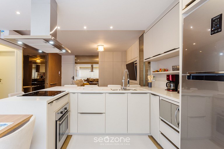 Apt con piscina a 85m de la playa en Jurerê PTJ203