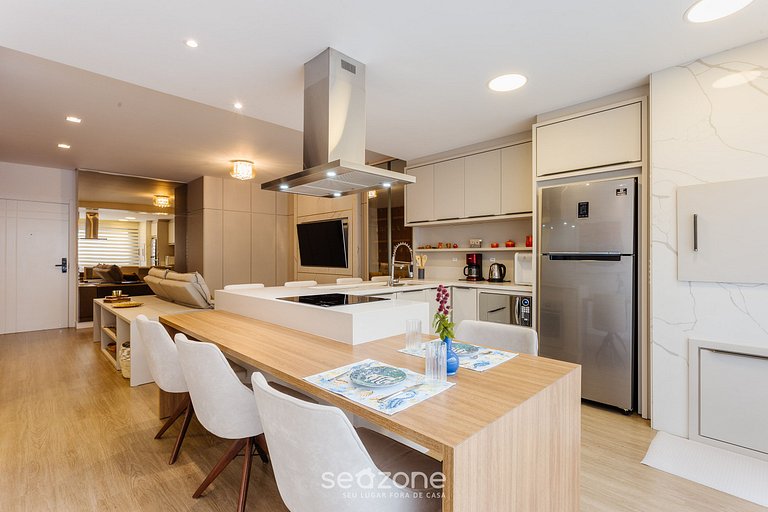 Apto c/ Piscina, 85m da praia em Jurerê - PTJ203