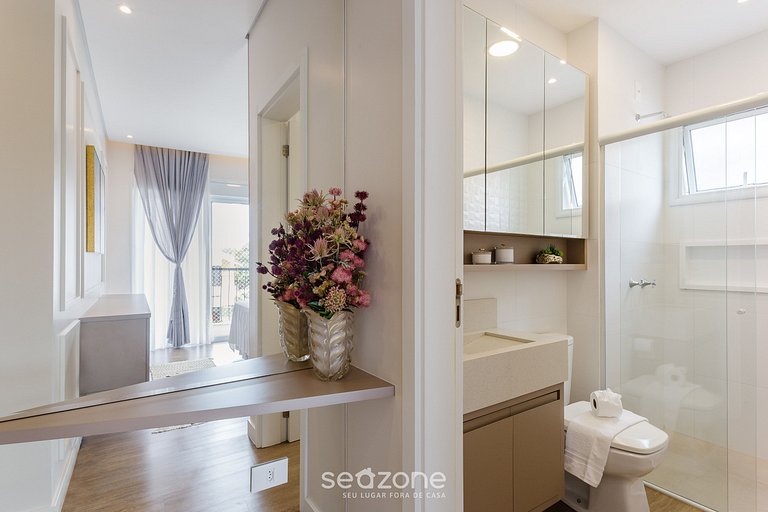 Apto c/ Piscina, 85m da praia em Jurerê - PTJ203