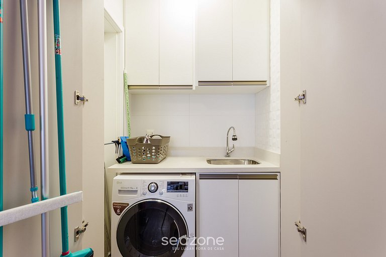 Apt con piscina a 85m de la playa en Jurerê PTJ203