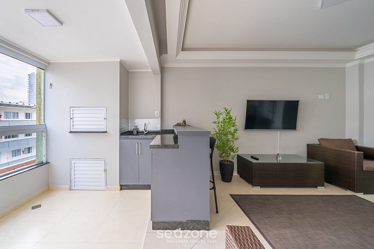 Lindo apto a 110m de meia praia Itapema/SC OBS0301