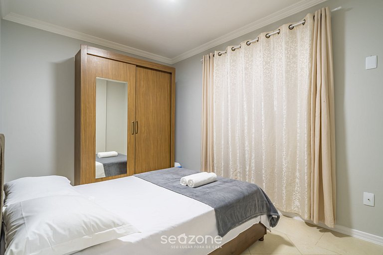 Lindo apto a 110m de meia praia Itapema/SC OBS0301