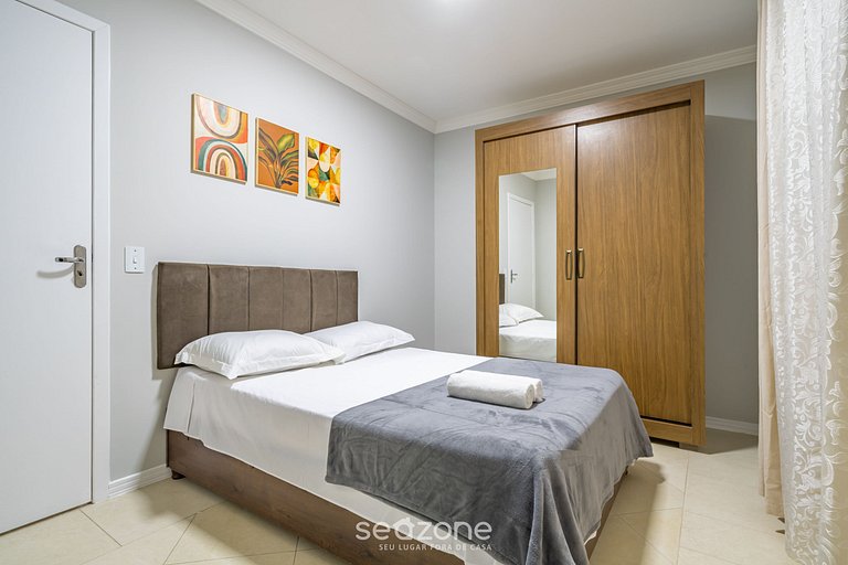 Lindo apto a 110m de meia praia Itapema/SC OBS0301