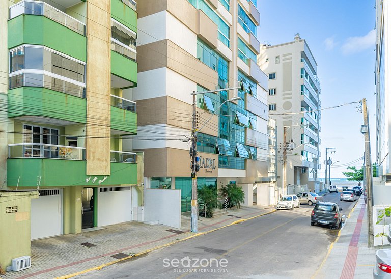 Lindo apto a 110m de meia praia Itapema/SC OBS0301