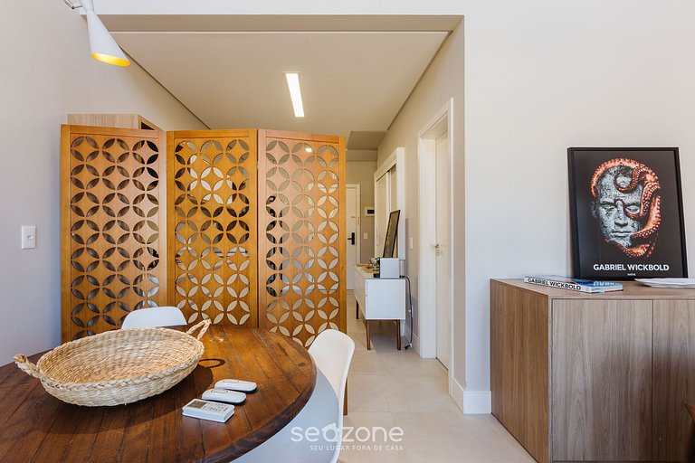 Duplex em Jurerê - Praia a 350m ELU0311