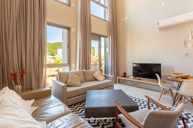 Duplex em Jurerê - Praia a 350m ELU0311