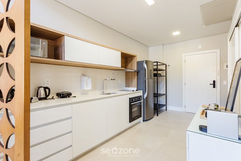 Duplex em Jurerê - Praia a 350m ELU0311