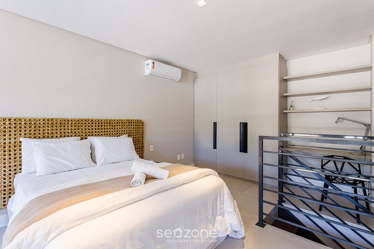 Duplex em Jurerê - Praia a 350m ELU0311