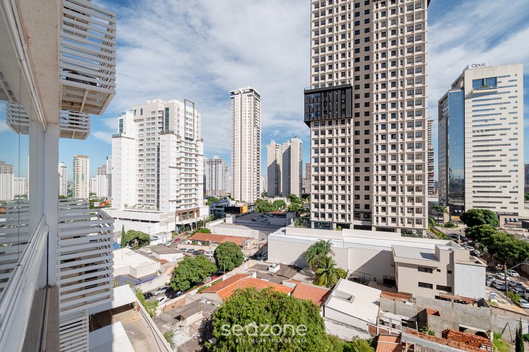 Flat em cond. no Setor Bueno - LHD0706