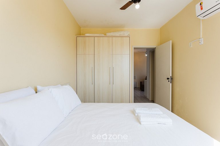 Apto em ótima localização a 200m da praia CSG305 Seazone