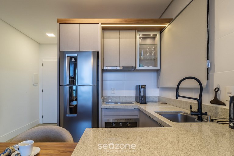 Estudio moderno cerca de la UFSC SS305