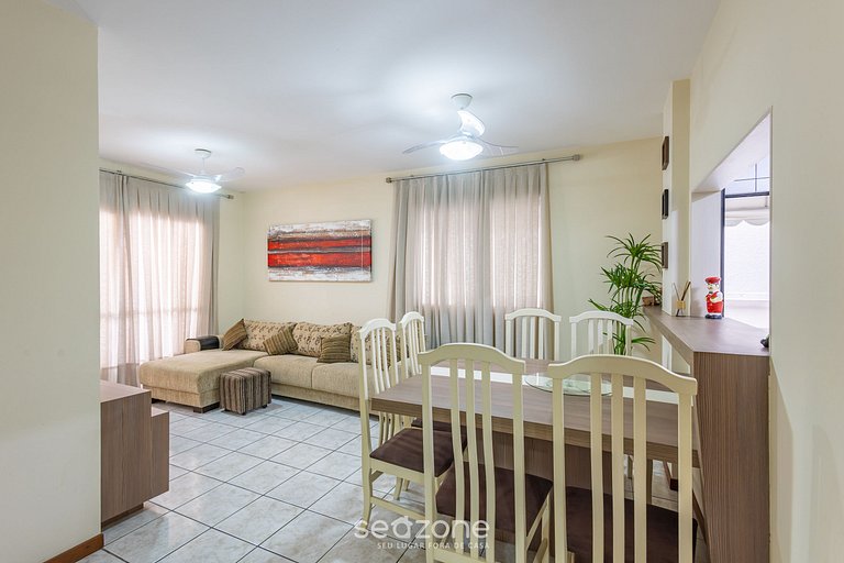 Apartamento Confortável Próximo à Praia EPO001