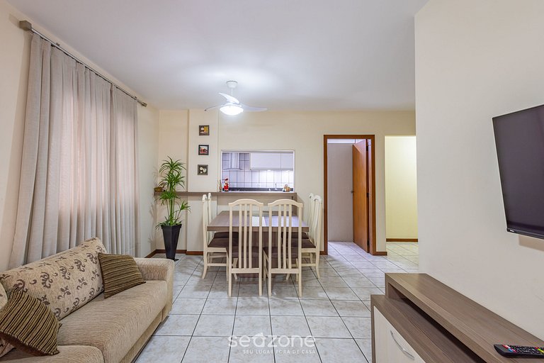 Apartamento Confortável Próximo à Praia EPO001