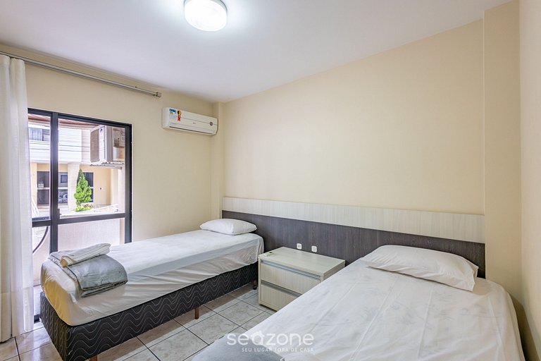 Apartamento Confortável Próximo à Praia EPO001