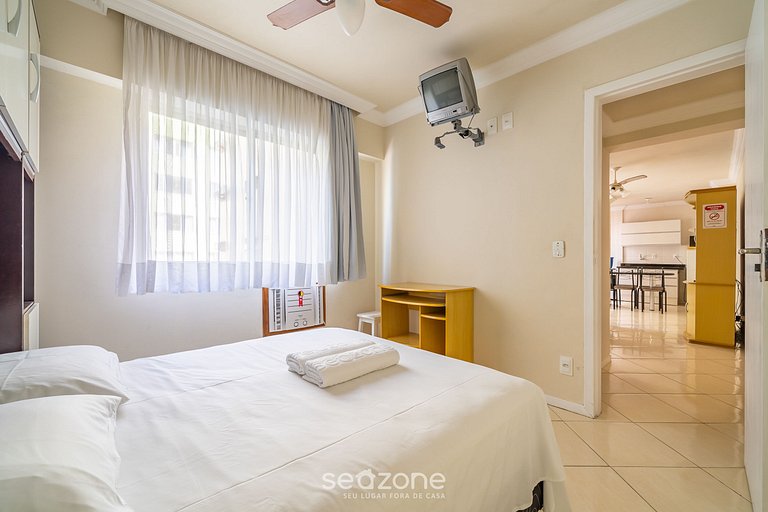 Ótimo apto pé na areia em Balneário EDG403