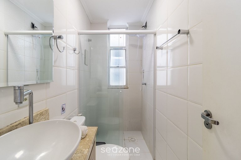 Apto completo no centro de Floripa EDC402