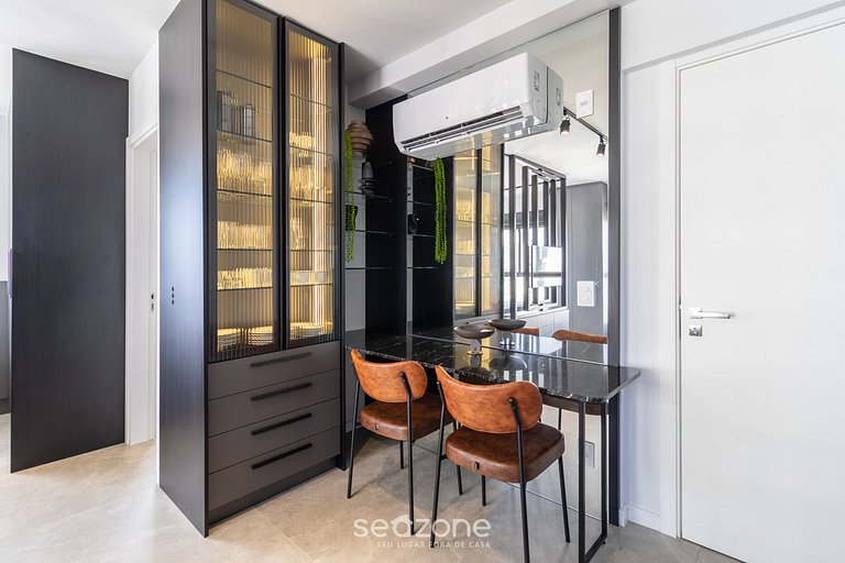 Studio moderno no Centro de Florianópolis ECH504