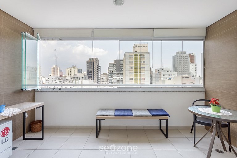 Studio c/ Piscina próximo a Catedral da Sé CGF135