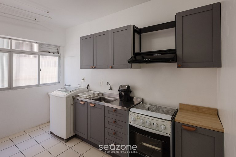 Apt quadra mar, centro de BC próx atrações EAL0704