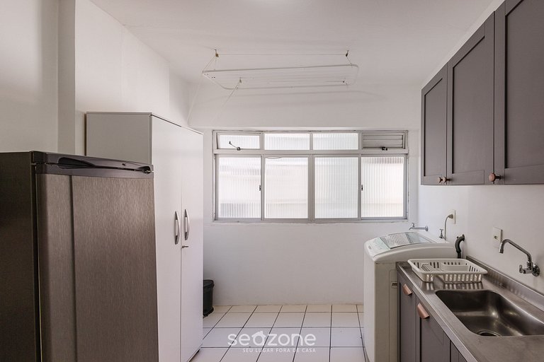 Apt quadra mar, centro de BC próx atrações EAL0704