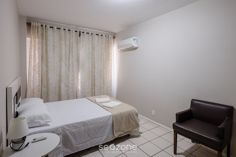 Apt quadra mar, centro de BC próx atrações EAL0704