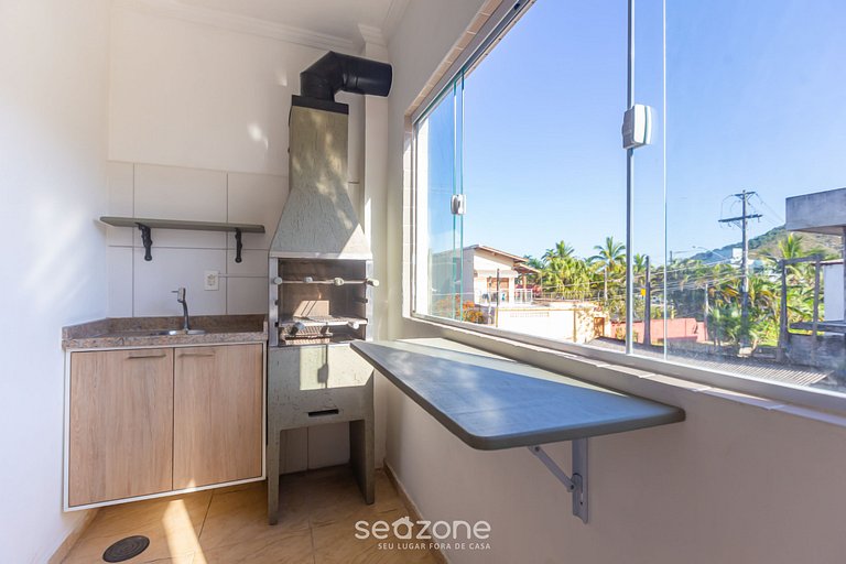 LIndo apto com varanda e churrasqueira ECU102