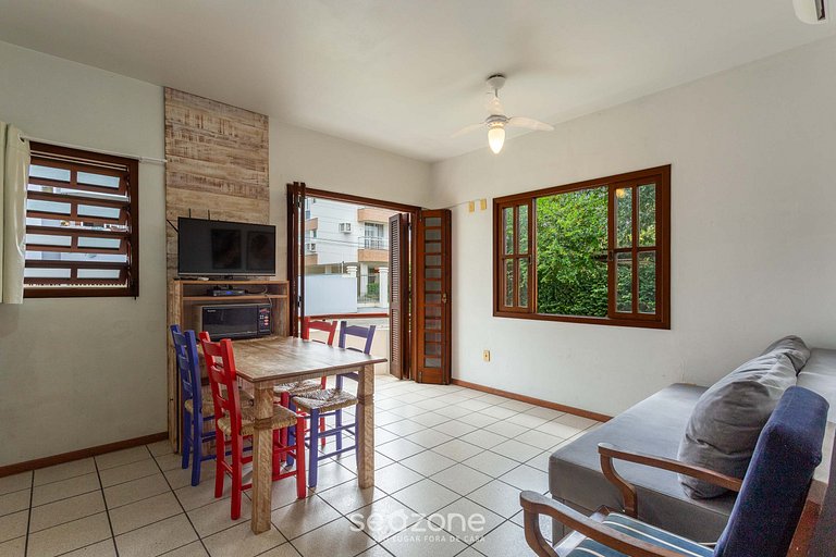 Apart con balcón cerca de la playa STCY101