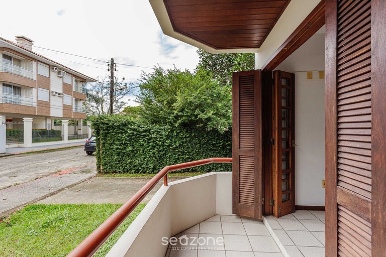 Apto com varanda próx da praia STCY101