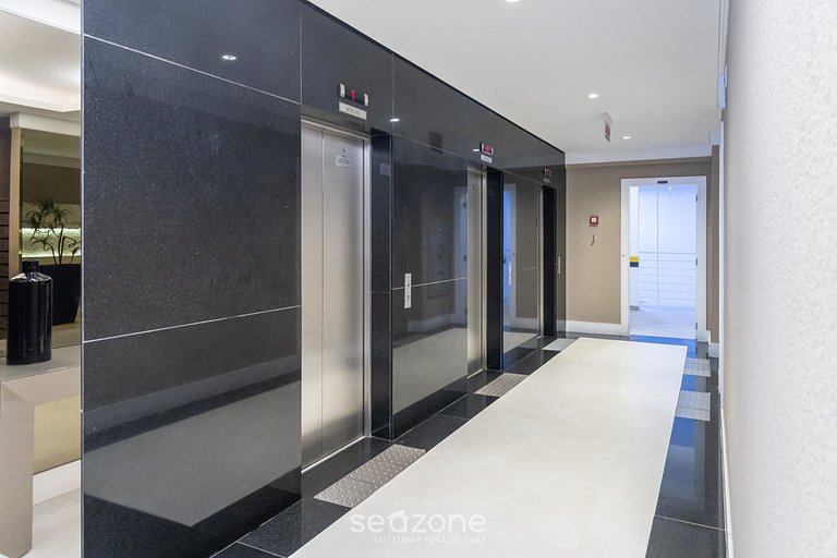 Apto con Barbacoa Privada y Piscina PEA1301