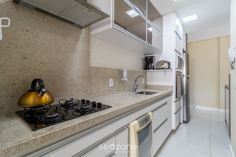 Apto con Barbacoa Privada y Piscina PEA1301