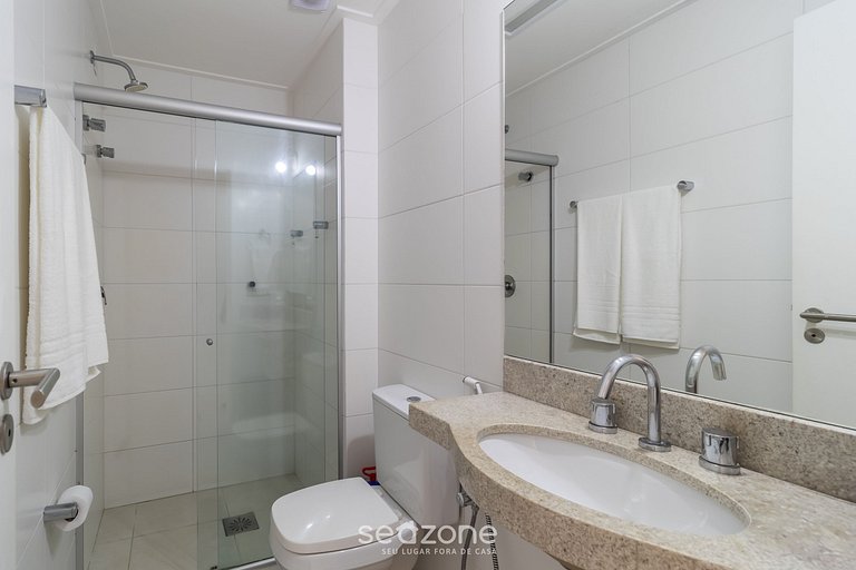 Apto con Barbacoa Privada y Piscina PEA1301