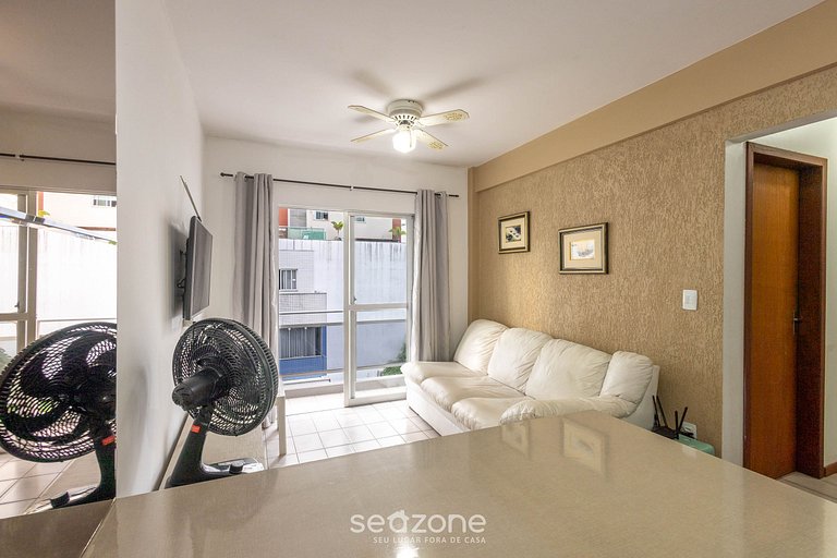 Apto c varanda próx praia loc. privilegiada MRN302