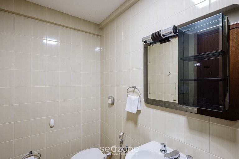 Apto c varanda próx praia loc. privilegiada MRN302