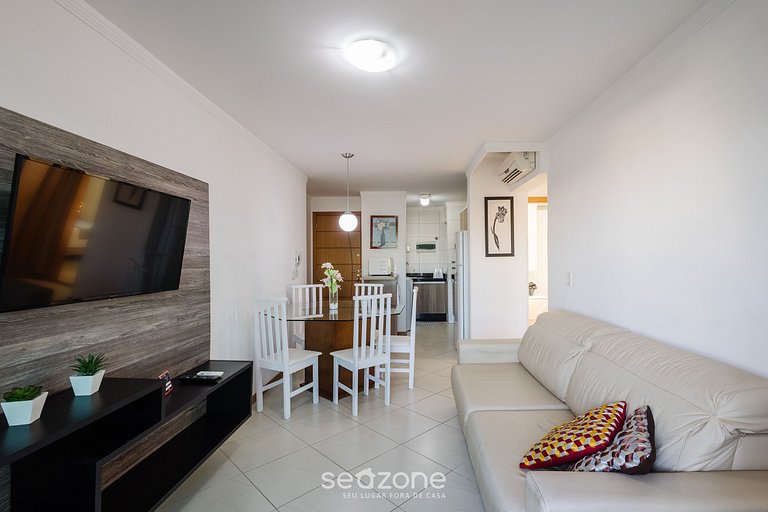 Ótimo apto a 2 quadras da praia de Bombas CAN304