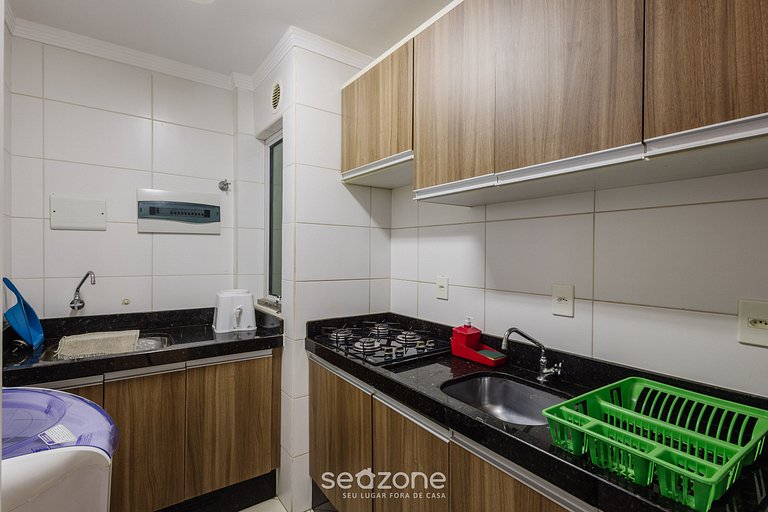 Ótimo apto a 2 quadras da praia de Bombas CAN304