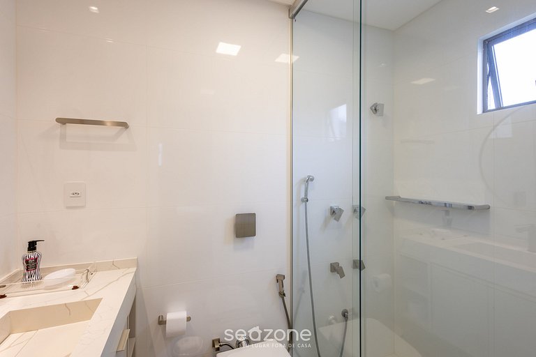 Apto 3Q c Vista Mar Churrasq. Garagem - BC VLD1002