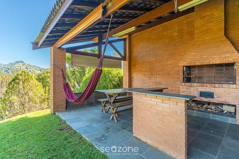 Casa espaçosa c/lareira em Campos do Jordão MCD002