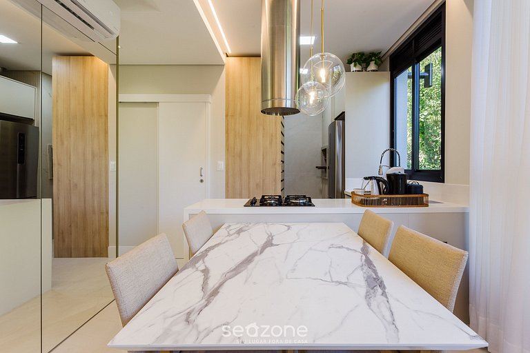 Relaxe em Jurerê a apenas 450m da Praia VLJ204